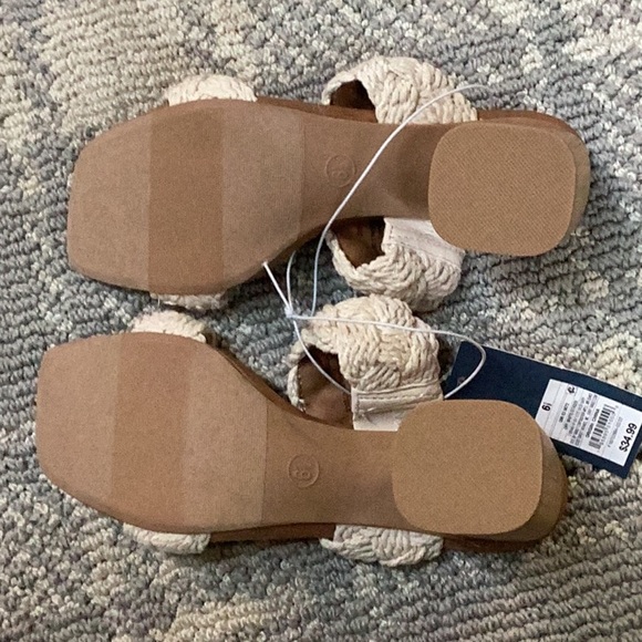 Women's Stassi Mule Heels - Universal Thread - off white - various size - new - Picture 7 of 8